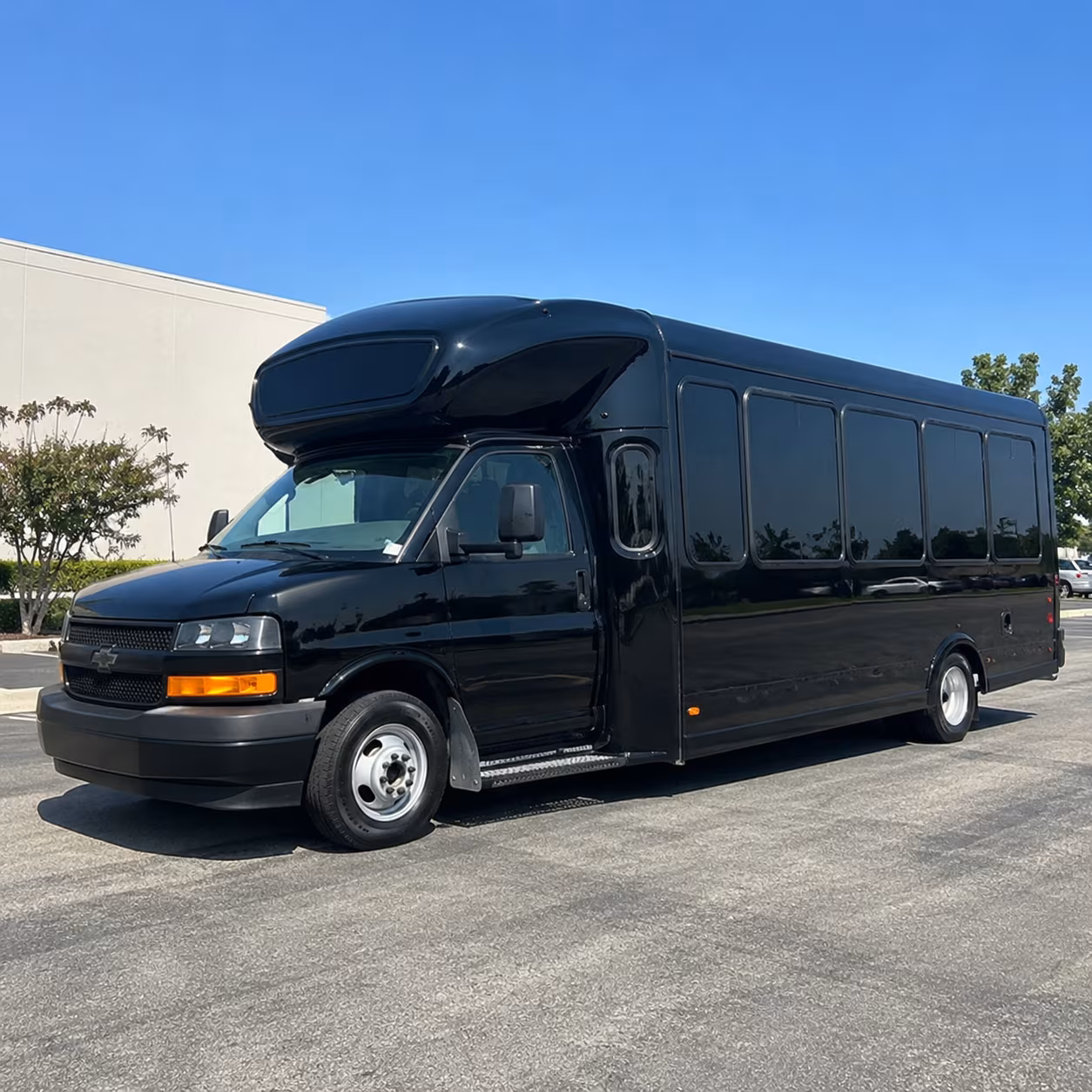 party buses for rgv concert nights that start before the first song